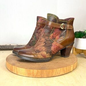 L’ARTISTE | Captivate Tapestry & Leather Heeled Ankle Boots Brown Size 39/8.5–9